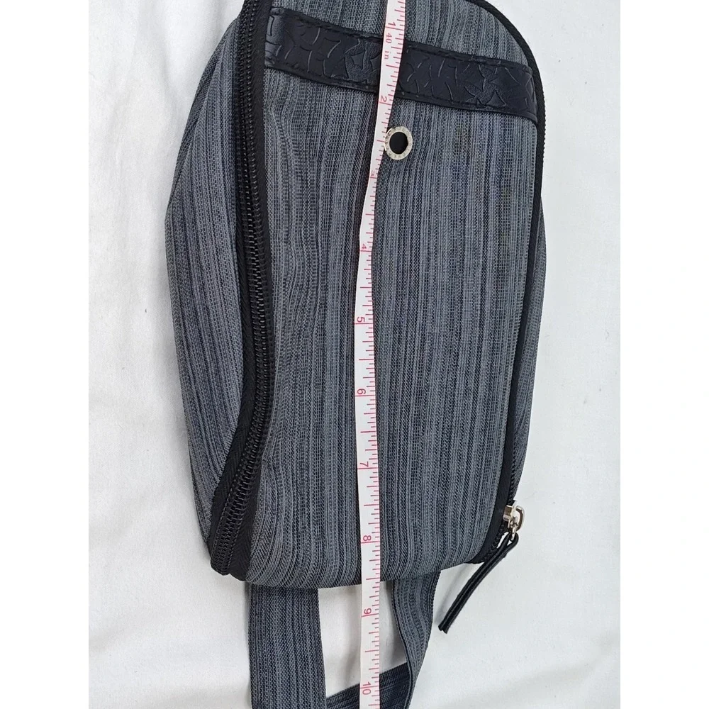 Bvlgari Perfume For Emirates Hanging Travel Cosmetic Toiletry Bag Gray Zipper